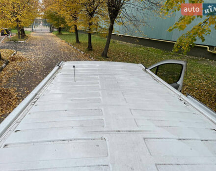 Белый Рено Трафик, объемом двигателя 1.87 л и пробегом 380 тыс. км за 6400 $, фото 49 на Automoto.ua