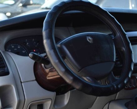 Белый Рено Трафик, объемом двигателя 1.9 л и пробегом 333 тыс. км за 5999 $, фото 7 на Automoto.ua