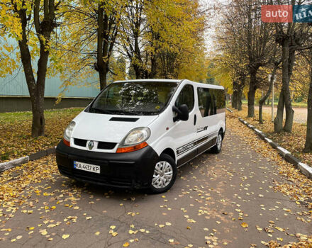 Белый Рено Трафик, объемом двигателя 1.87 л и пробегом 380 тыс. км за 6400 $, фото 2 на Automoto.ua
