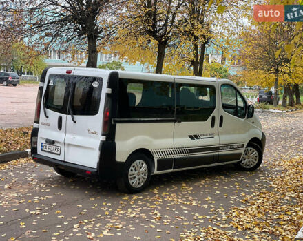 Белый Рено Трафик, объемом двигателя 1.87 л и пробегом 380 тыс. км за 6400 $, фото 9 на Automoto.ua