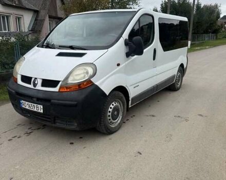 Белый Рено Трафик, объемом двигателя 1.87 л и пробегом 300 тыс. км за 4999 $, фото 5 на Automoto.ua
