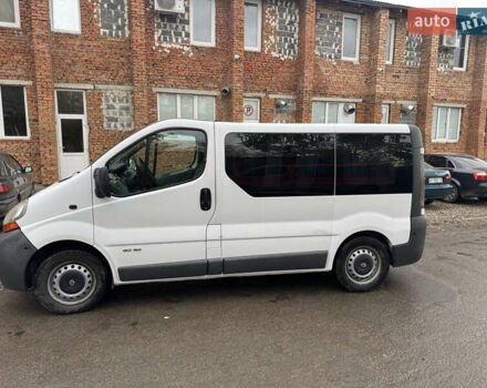 Білий Рено Трафік, об'ємом двигуна 1.9 л та пробігом 248 тис. км за 4800 $, фото 2 на Automoto.ua