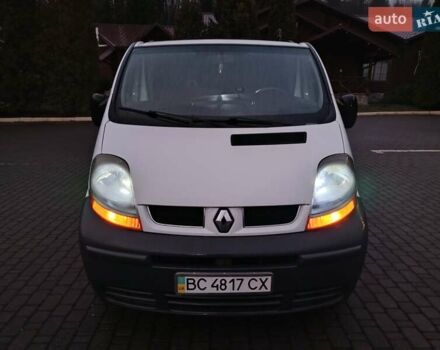 Белый Рено Трафик, объемом двигателя 1.87 л и пробегом 317 тыс. км за 6000 $, фото 32 на Automoto.ua