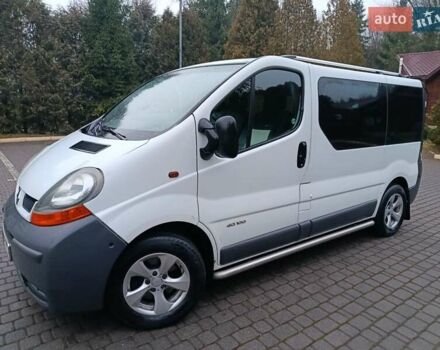 Белый Рено Трафик, объемом двигателя 1.87 л и пробегом 317 тыс. км за 6000 $, фото 4 на Automoto.ua
