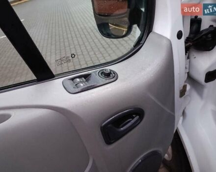 Белый Рено Трафик, объемом двигателя 1.87 л и пробегом 317 тыс. км за 6000 $, фото 35 на Automoto.ua