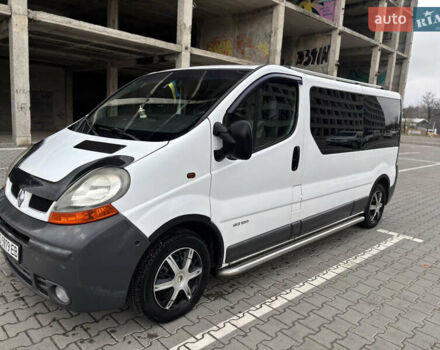 Белый Рено Трафик, объемом двигателя 1.9 л и пробегом 312 тыс. км за 7550 $, фото 7 на Automoto.ua