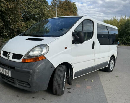 Белый Рено Трафик, объемом двигателя 1.87 л и пробегом 350 тыс. км за 5300 $, фото 1 на Automoto.ua