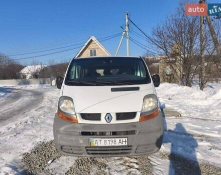 Белый Рено Трафик, объемом двигателя 1.9 л и пробегом 370 тыс. км за 6950 $, фото 2 на Automoto.ua