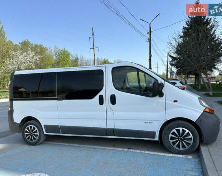 Белый Рено Трафик, объемом двигателя 1.9 л и пробегом 198 тыс. км за 7200 $, фото 2 на Automoto.ua