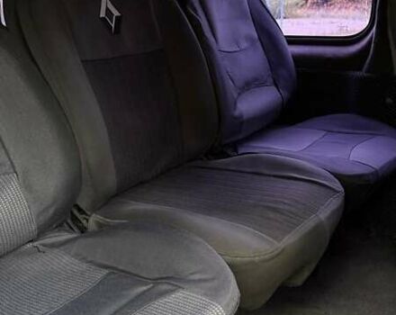 Белый Рено Трафик, объемом двигателя 1.9 л и пробегом 397 тыс. км за 8000 $, фото 13 на Automoto.ua