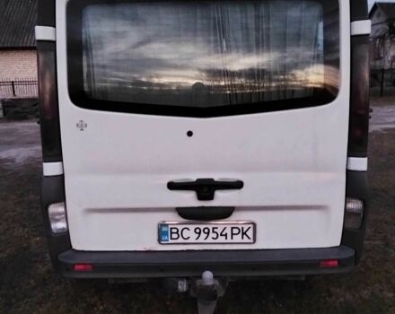 Белый Рено Трафик, объемом двигателя 1.9 л и пробегом 450 тыс. км за 6800 $, фото 1 на Automoto.ua