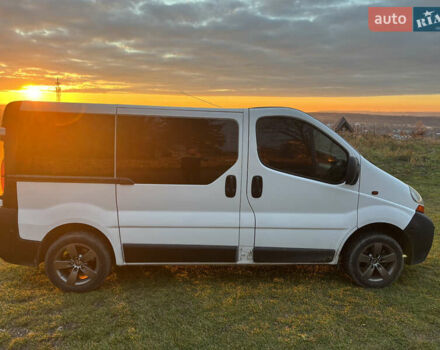 Белый Рено Трафик, объемом двигателя 1.87 л и пробегом 490 тыс. км за 7200 $, фото 9 на Automoto.ua