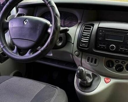 Белый Рено Трафик, объемом двигателя 1.9 л и пробегом 397 тыс. км за 8000 $, фото 9 на Automoto.ua
