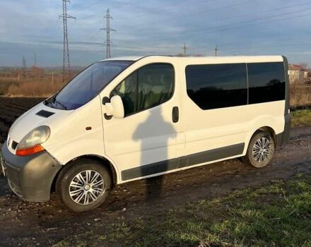 Белый Рено Трафик, объемом двигателя 1.87 л и пробегом 373 тыс. км за 5700 $, фото 2 на Automoto.ua