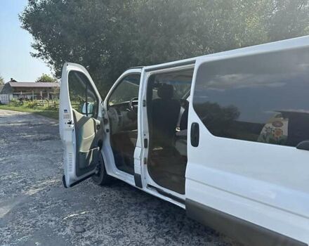 Белый Рено Трафик, объемом двигателя 1.9 л и пробегом 300 тыс. км за 6000 $, фото 6 на Automoto.ua