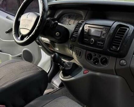 Белый Рено Трафик, объемом двигателя 1.9 л и пробегом 397 тыс. км за 8000 $, фото 10 на Automoto.ua