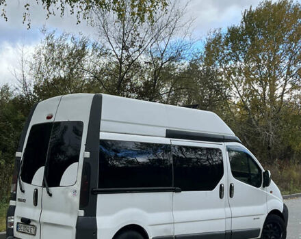 Белый Рено Трафик, объемом двигателя 1.9 л и пробегом 290 тыс. км за 5500 $, фото 3 на Automoto.ua