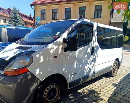 Белый Рено Трафик, объемом двигателя 1.9 л и пробегом 290 тыс. км за 3880 $, фото 5 на Automoto.ua