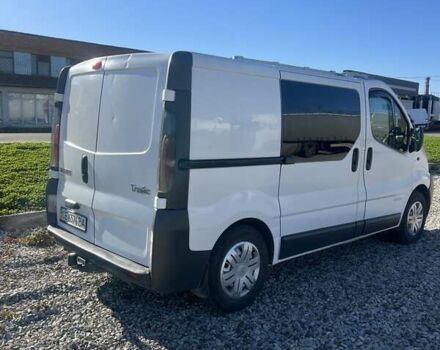 Белый Рено Трафик, объемом двигателя 1.87 л и пробегом 430 тыс. км за 6800 $, фото 6 на Automoto.ua