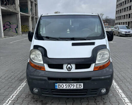 Белый Рено Трафик, объемом двигателя 1.9 л и пробегом 312 тыс. км за 7550 $, фото 9 на Automoto.ua