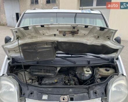 Білий Рено Трафік, об'ємом двигуна 1.9 л та пробігом 100 тис. км за 5700 $, фото 1 на Automoto.ua