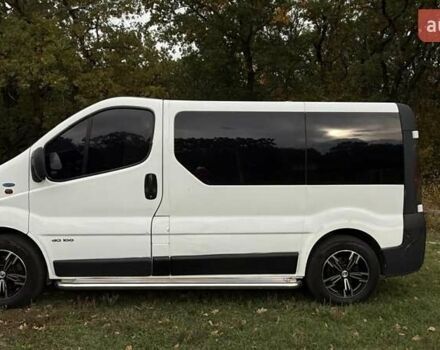 Белый Рено Трафик, объемом двигателя 1.9 л и пробегом 397 тыс. км за 8000 $, фото 1 на Automoto.ua