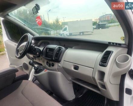 Белый Рено Трафик, объемом двигателя 1.87 л и пробегом 278 тыс. км за 7700 $, фото 51 на Automoto.ua