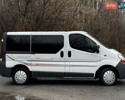 Белый Рено Трафик, объемом двигателя 1.9 л и пробегом 347 тыс. км за 7300 $, фото 10 на Automoto.ua