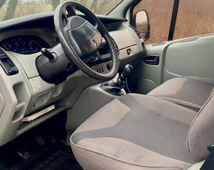 Белый Рено Трафик, объемом двигателя 1.87 л и пробегом 265 тыс. км за 6200 $, фото 24 на Automoto.ua