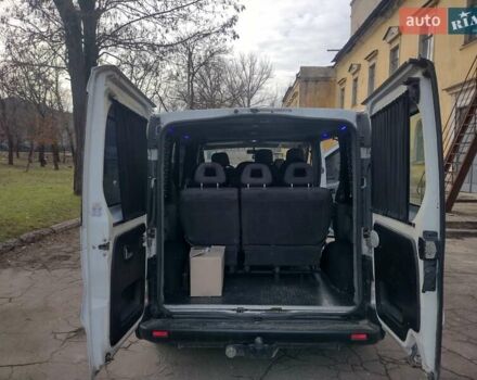 Белый Рено Трафик, объемом двигателя 1.9 л и пробегом 350 тыс. км за 8444 $, фото 6 на Automoto.ua