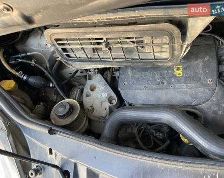 Білий Рено Трафік, об'ємом двигуна 1.9 л та пробігом 396 тис. км за 5200 $, фото 18 на Automoto.ua