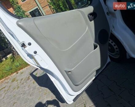 Белый Рено Трафик, объемом двигателя 1.87 л и пробегом 310 тыс. км за 4200 $, фото 28 на Automoto.ua