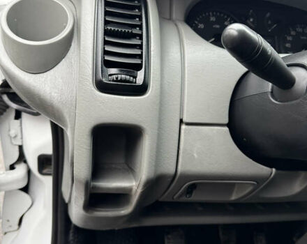 Белый Рено Трафик, объемом двигателя 1.9 л и пробегом 347 тыс. км за 7300 $, фото 41 на Automoto.ua