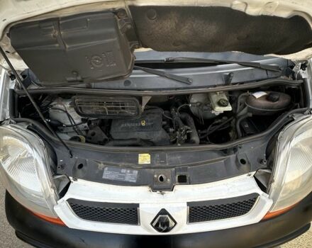 Белый Рено Трафик, объемом двигателя 1.9 л и пробегом 280 тыс. км за 7300 $, фото 18 на Automoto.ua