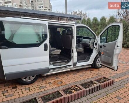 Белый Рено Трафик, объемом двигателя 1.9 л и пробегом 329 тыс. км за 6500 $, фото 13 на Automoto.ua