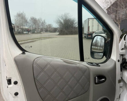 Белый Рено Трафик, объемом двигателя 1.87 л и пробегом 280 тыс. км за 5950 $, фото 5 на Automoto.ua