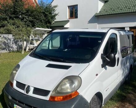 Белый Рено Трафик, объемом двигателя 1.9 л и пробегом 455 тыс. км за 5200 $, фото 4 на Automoto.ua