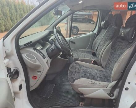 Белый Рено Трафик, объемом двигателя 1.9 л и пробегом 329 тыс. км за 6500 $, фото 7 на Automoto.ua
