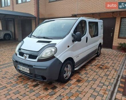 Белый Рено Трафик, объемом двигателя 1.9 л и пробегом 329 тыс. км за 6500 $, фото 3 на Automoto.ua