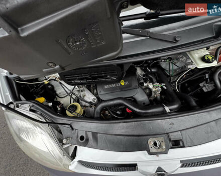 Белый Рено Трафик, объемом двигателя 1.9 л и пробегом 347 тыс. км за 7300 $, фото 76 на Automoto.ua