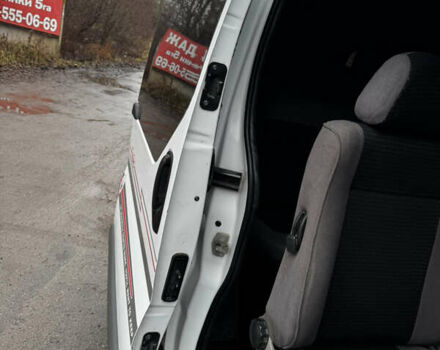 Белый Рено Трафик, объемом двигателя 1.9 л и пробегом 347 тыс. км за 7300 $, фото 55 на Automoto.ua