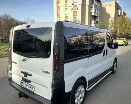 Белый Рено Трафик, объемом двигателя 1.9 л и пробегом 280 тыс. км за 7300 $, фото 7 на Automoto.ua