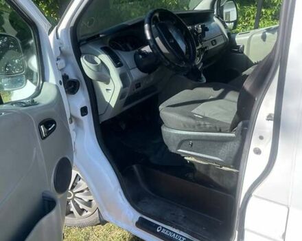 Рено Трафик 2004 в Черновцах на Automoto.ua Белый Рено Трафик, объемом двигателя 1.87 л и пробегом 456 тыс. км за 4500 $, фото 7 на Automoto.ua