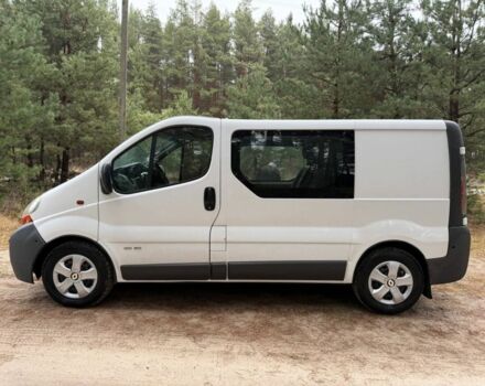 Белый Рено Трафик, объемом двигателя 1.9 л и пробегом 278 тыс. км за 5950 $, фото 4 на Automoto.ua