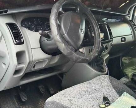 Рено Трафик 2004 в Ромнах на Automoto.ua Белый Рено Трафик, объемом двигателя 1.9 л и пробегом 327 тыс. км за 6244 $, фото 4 на Automoto.ua