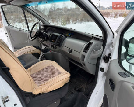 Білий Рено Трафік, об'ємом двигуна 2.46 л та пробігом 320 тис. км за 6700 $, фото 13 на Automoto.ua