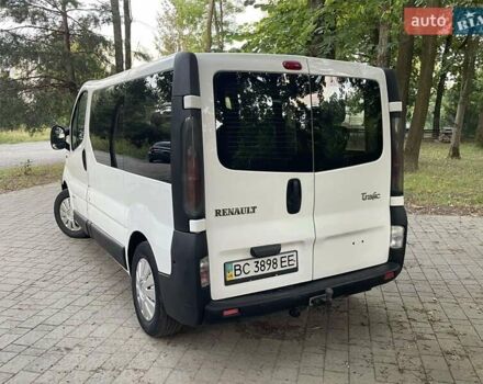 Белый Рено Трафик, объемом двигателя 1.87 л и пробегом 327 тыс. км за 5999 $, фото 7 на Automoto.ua