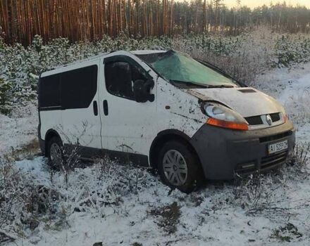 Білий Рено Трафік, об'ємом двигуна 1.9 л та пробігом 480 тис. км за 4000 $, фото 1 на Automoto.ua