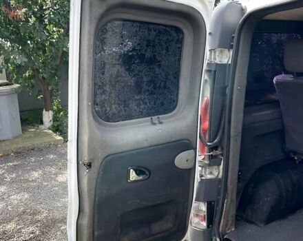 Рено Трафик 2004 в Черновцах на Automoto.ua Белый Рено Трафик, объемом двигателя 1.87 л и пробегом 456 тыс. км за 4500 $, фото 19 на Automoto.ua