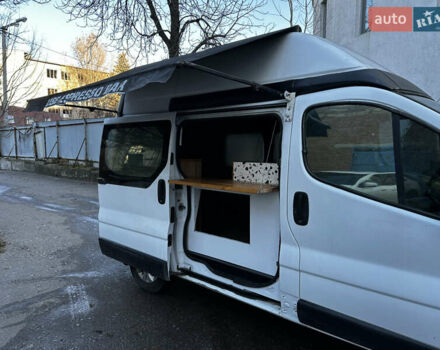 Белый Рено Трафик, объемом двигателя 1.87 л и пробегом 300 тыс. км за 6200 $, фото 10 на Automoto.ua